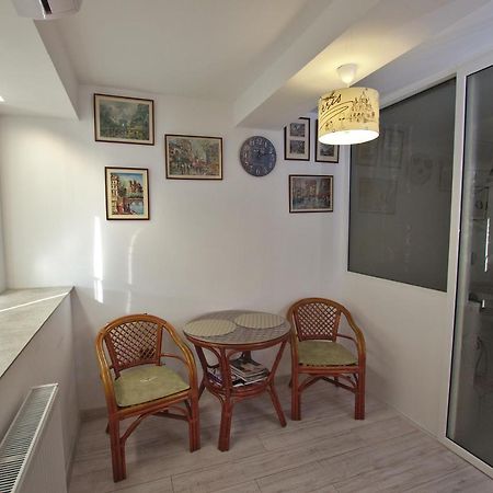 5 Apartshotel Faleza Galati Exterior photo