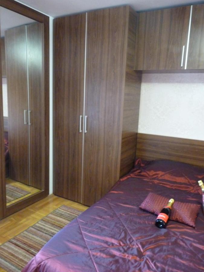 5 Apartshotel Faleza Galati Exterior photo