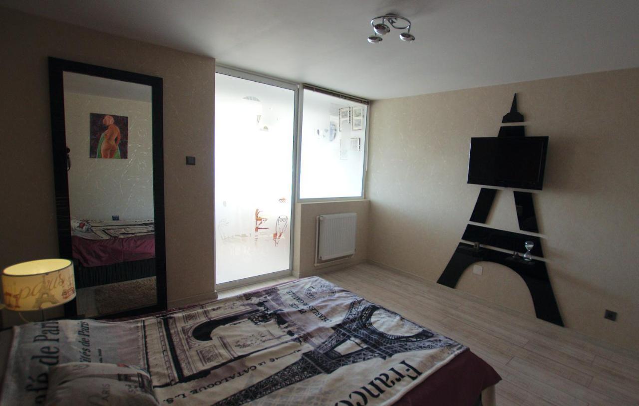5 Apartshotel Faleza Galati Exterior photo