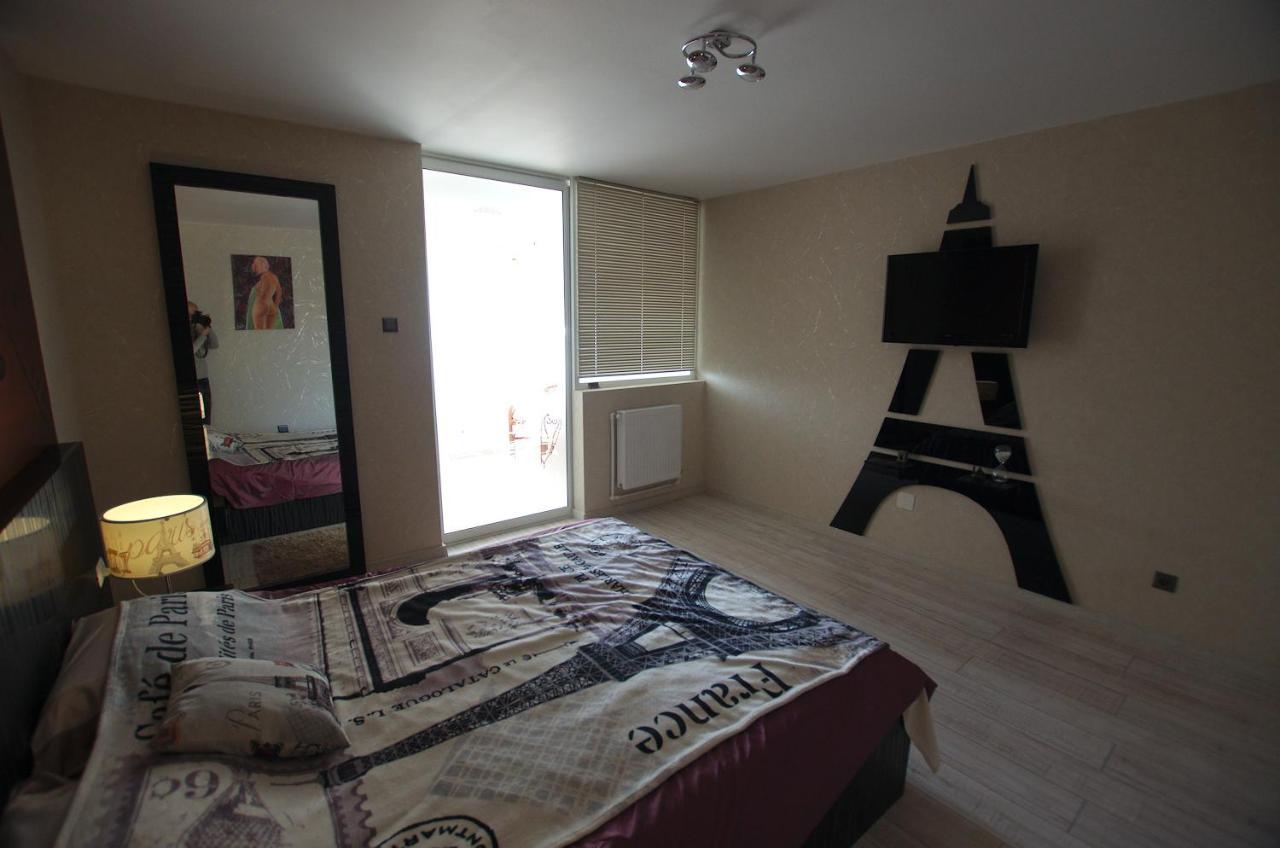 5 Apartshotel Faleza Galati Exterior photo