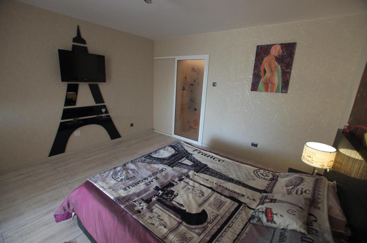 5 Apartshotel Faleza Galati Exterior photo