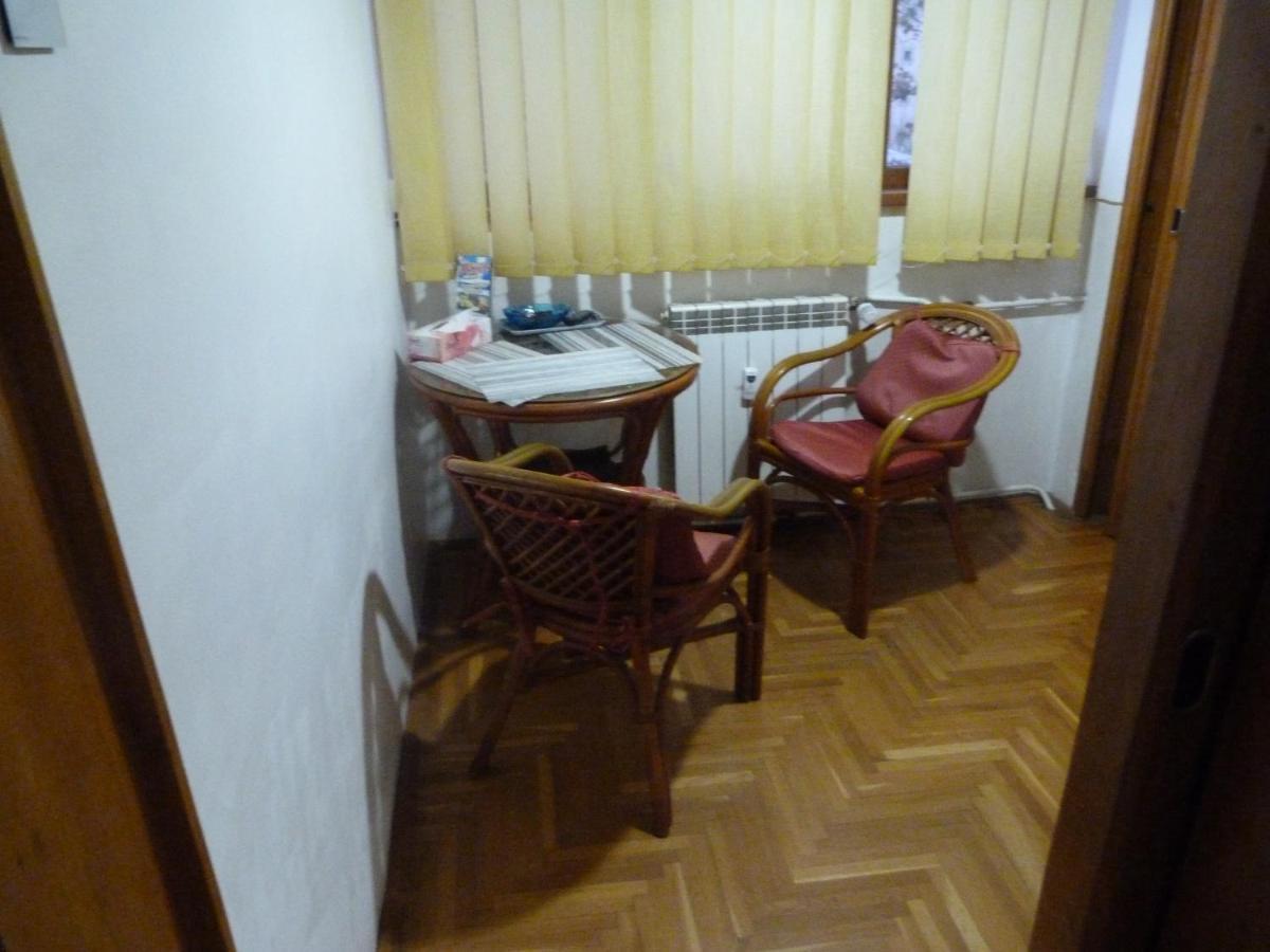 5 Apartshotel Faleza Galati Exterior photo